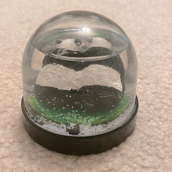 Panda Snow Globe – Holiday Decor - Picture 2 of 5